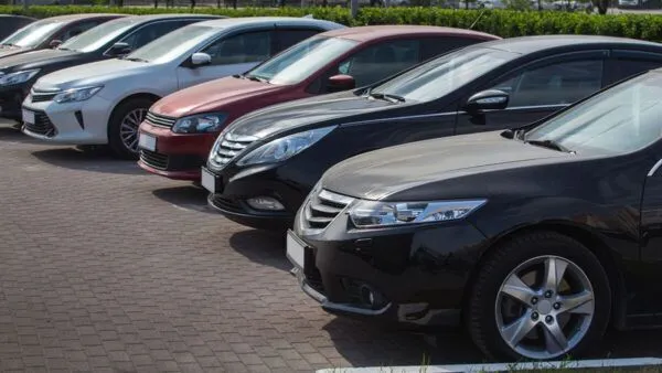 How Digital Nomads Use Cheap Car Rentals in Bangalore to Work and Travel